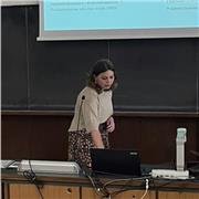 studentessa magistrale in chimica, motivata per ripetizioni di chimica, con grande interesse nella materia